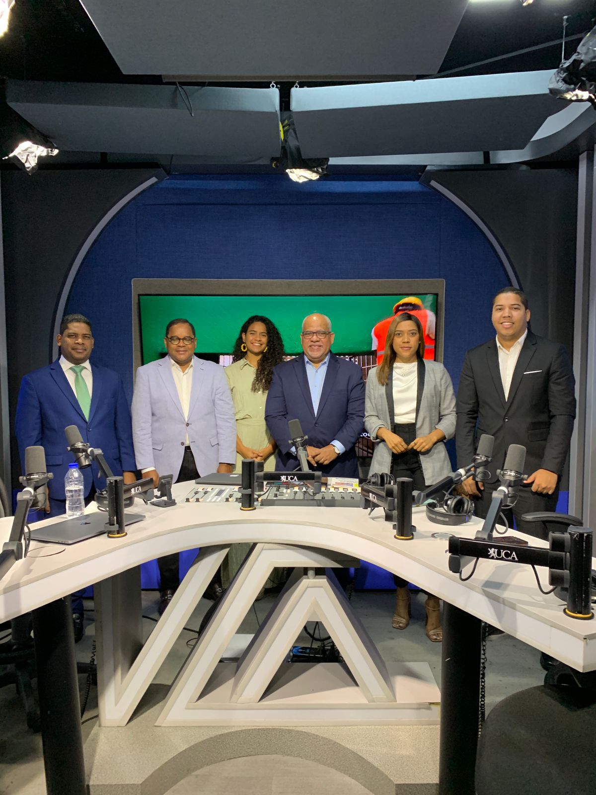 La Ma;ana Con Dary Terrero La Ma;ana Con Dary Terrero